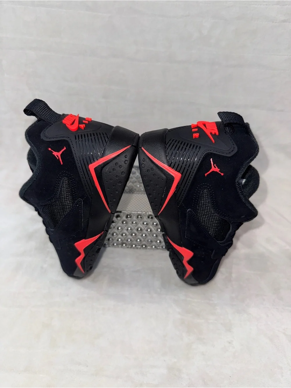 Jordan Kid Jumpman MVP 92 (GS) boy’s 5.5, 7 girls Black Sneakers with Red Flight